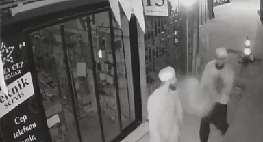 Trabzon’da Atatürk ve Türk bayrağına saldırı