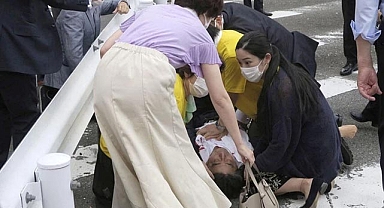 Eski Japonya başbakanı Şinzo Abe öldürüldü
