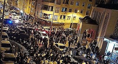 Suriyeli şahıs küçük çocuğu taciz edince Esenyurt'ta halk sokağa döküldü!