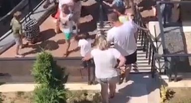 Havuza çöken eve de çöker -2-